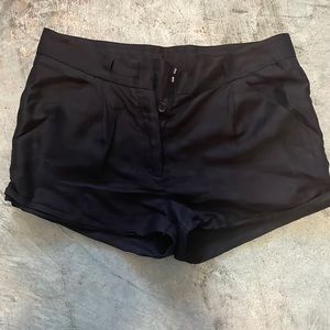 Wilfred Aritzia linen shorts